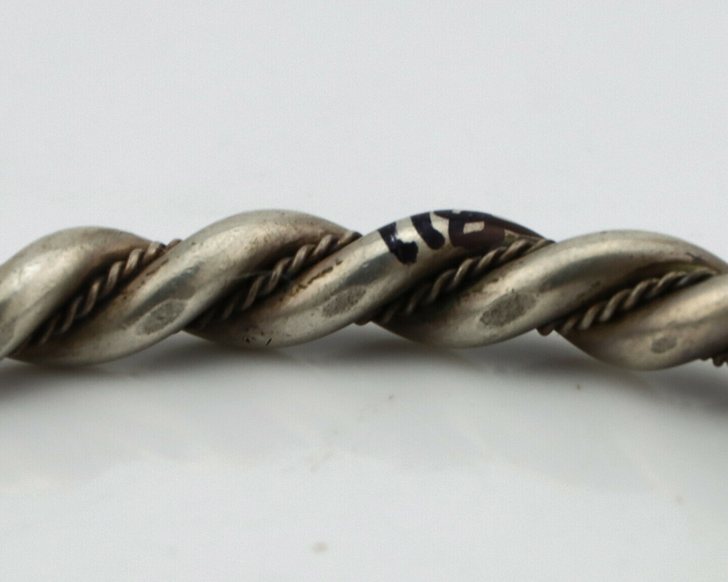 Navajo Handmade Bracelet .925 SOLID Silver Native American Artist Circa 1980's