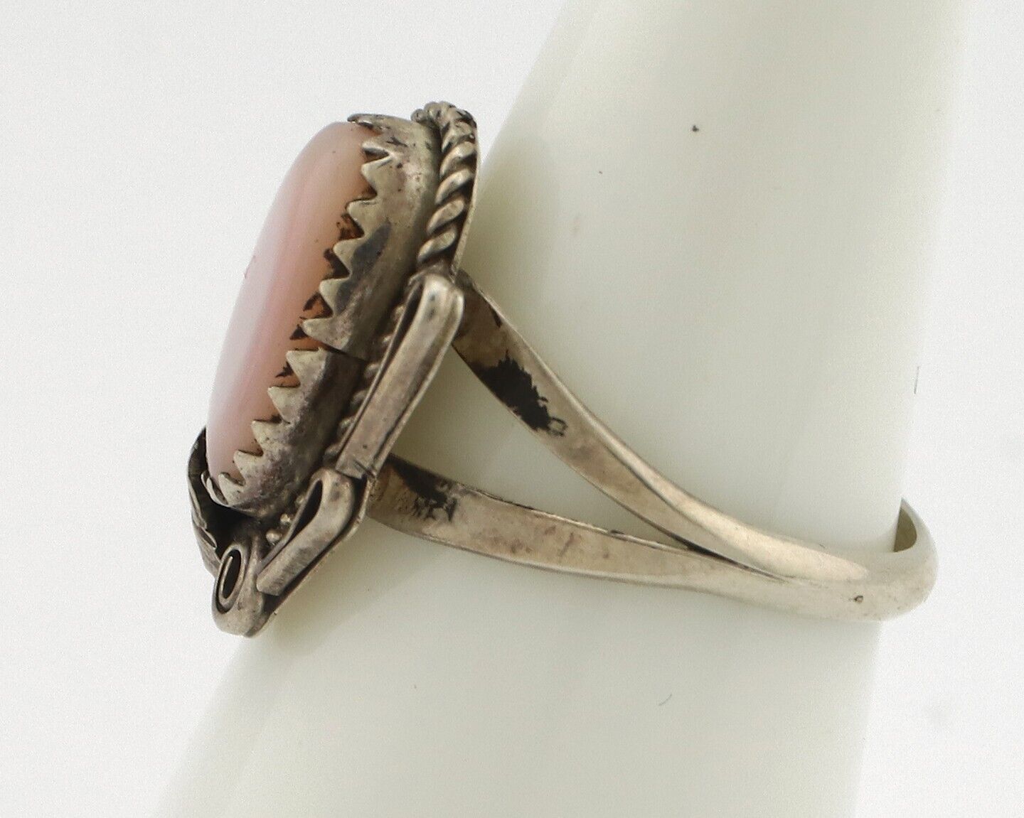 Navajo Ring .925 Silver Natural Pink Mussel Artist Signed Justin Morris C.80's