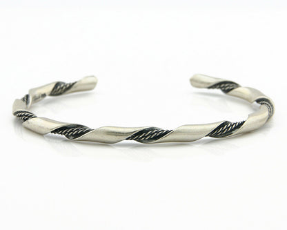 Navajo Handmade Bracelet .925 Silver Native Artist Se C.80's