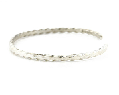 Navajo Bracelet .925 Silver Native American Artist Handmade 3.0 mm wide C.1980's