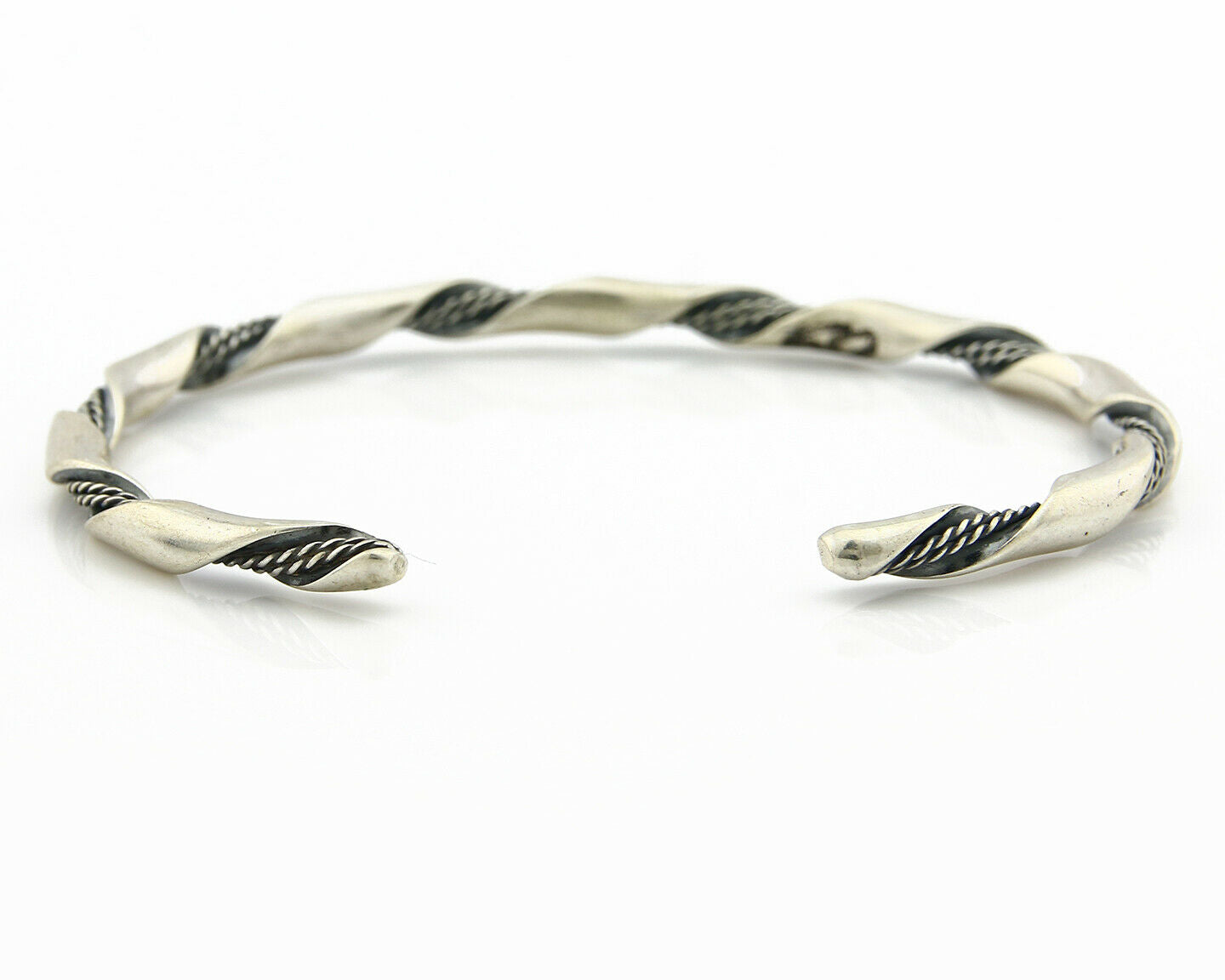 Navajo Handmade Bracelet .925 Silver Native Artist Se C.80's