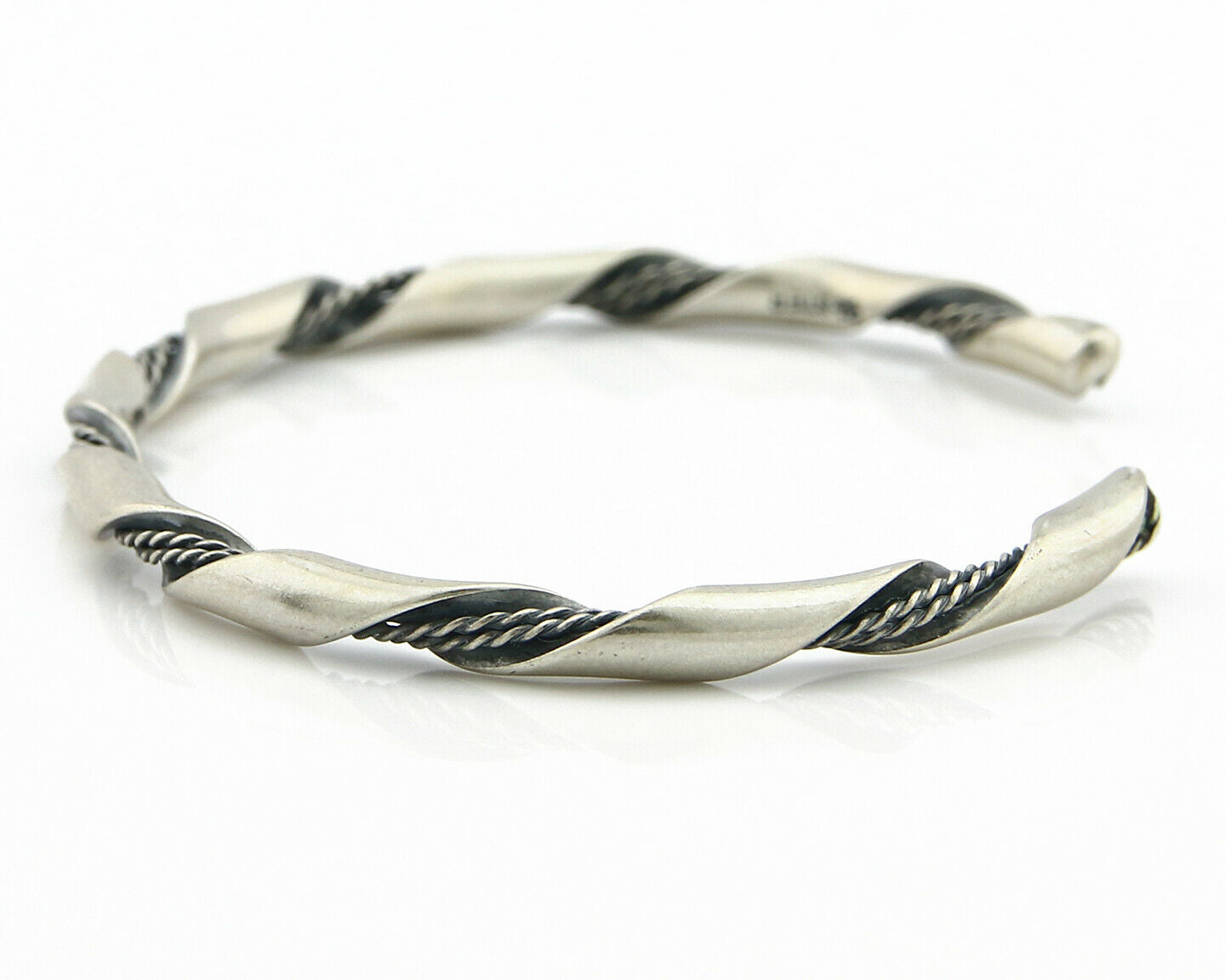 Navajo Handmade Bracelet .925 Silver Native Artist Se C.80's