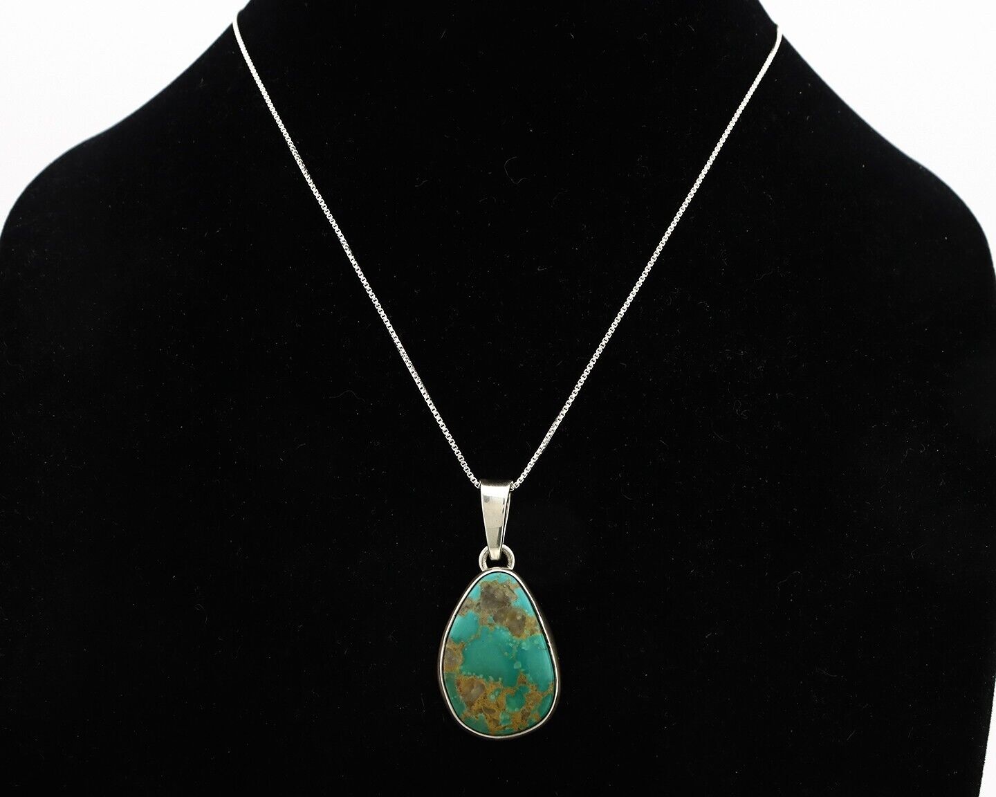 Navajo Handmade Necklace 925 Silver Arizona Turquoise Signed Gecko C.80's