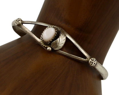 Women's Navajo Bracelet 925 Silver Natural Pink Mussel Native American C.80's