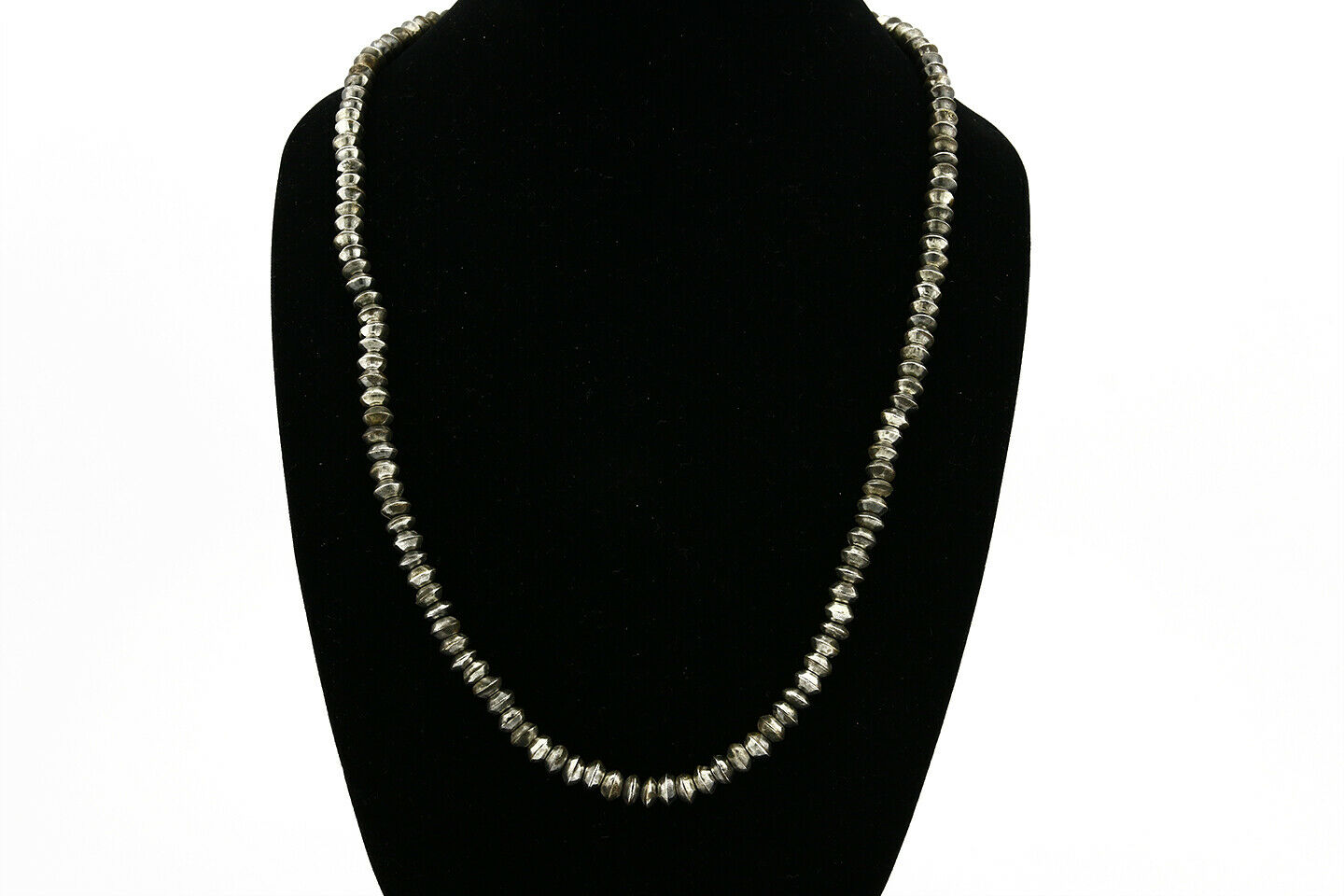 Old Navajo Handmade .925 Silver Bead Necklace 8.1mm Wide 28in Long