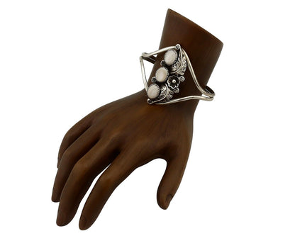 Women's Navajo Bracelet 925 Silver Natural Pink Mussel Native American Signed BB