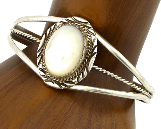 Navajo Bracelet .925 Silver White Sea Shell Native American Artist C.90's