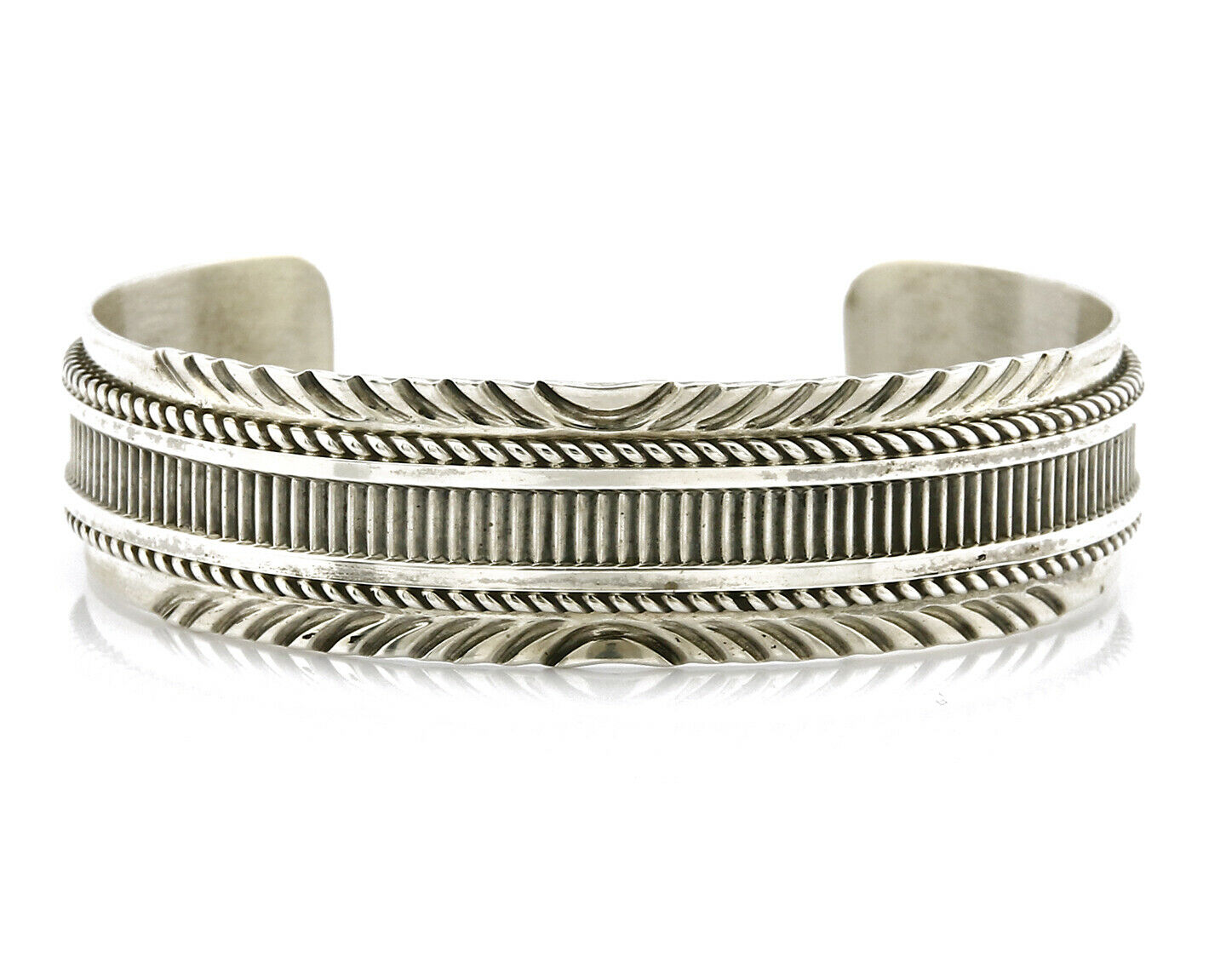 Women's Navajo Bracelet .925 Silver Handmade Cuff Signed L. James C.1980's