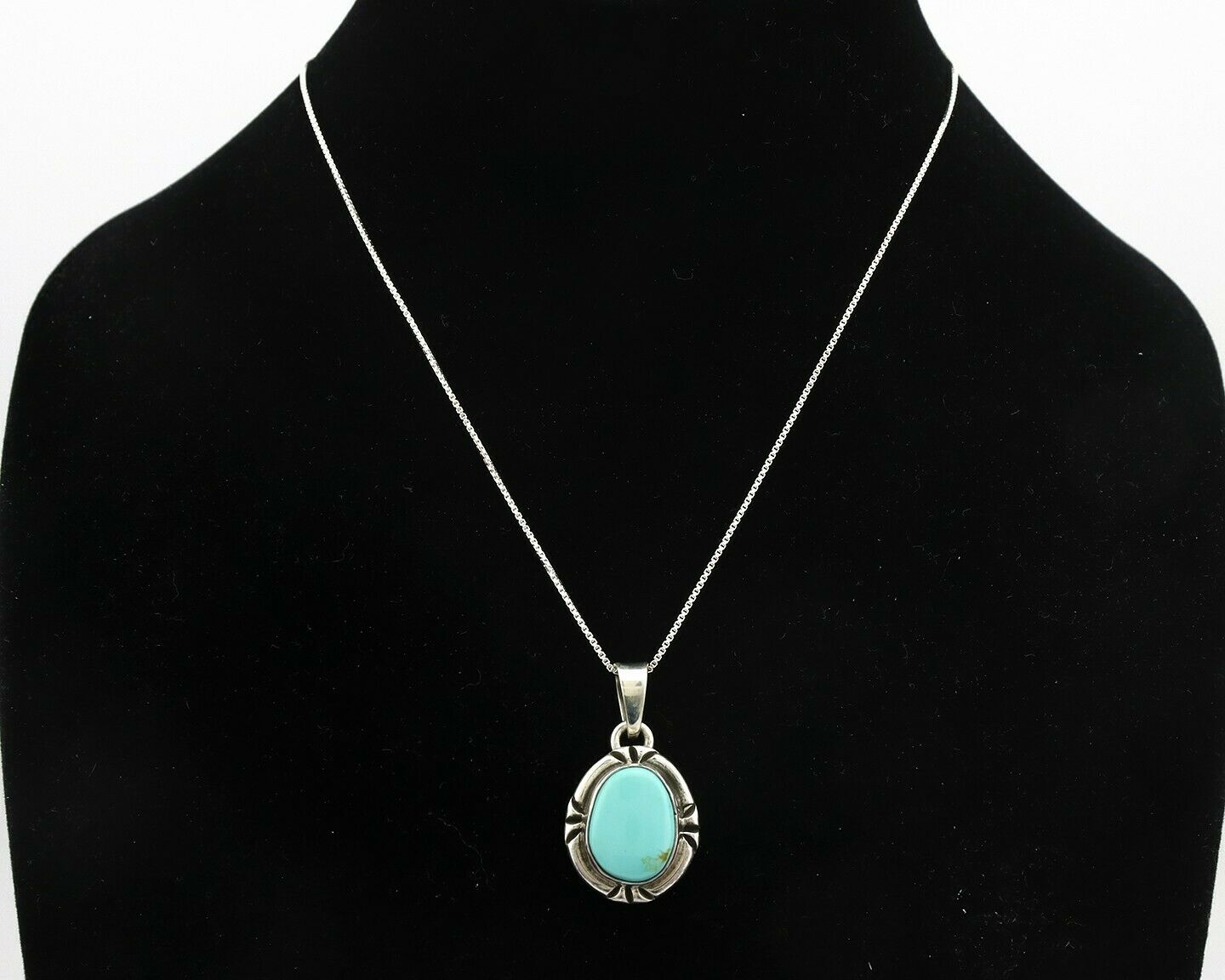 Navajo Necklace .925 Silver Kingman Turquoise Signed Gecko C.80's