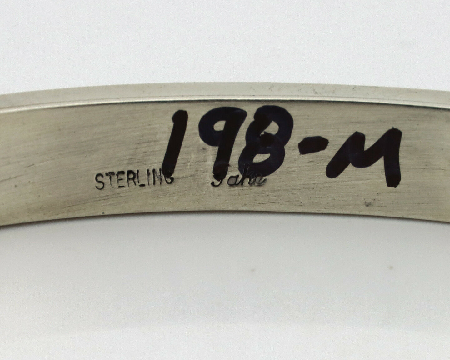 Navajo Handmade Bracelet .925 SOLID Silver Native Artist Signed Tahe Circa 1980s