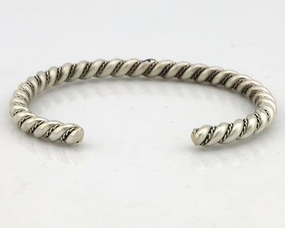 Navajo Handmade Bracelet .925 SOLID Silver Native American Artist Circa 1980's