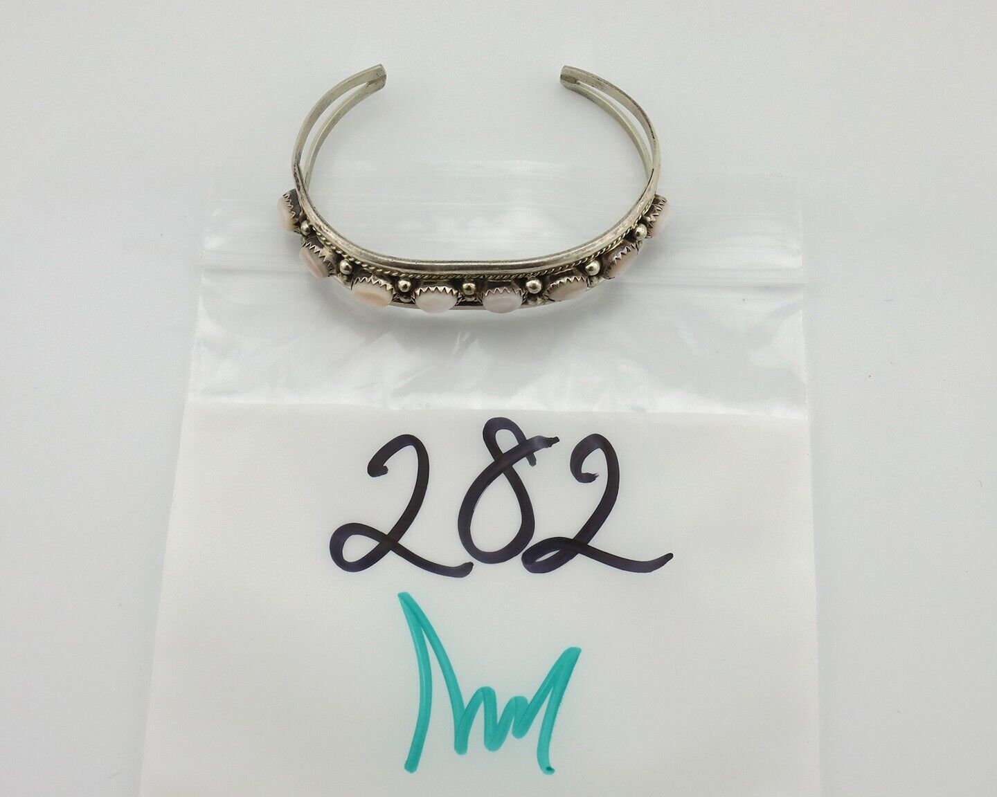 Women's Navajo Bracelet 925 Silver Natural Pink Mussel Native American Signed BB