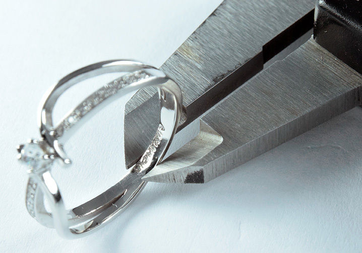 Diamond Wedding Solitaire w/ Accents Ring .25 ct Round Cut Solid 14k White Gold