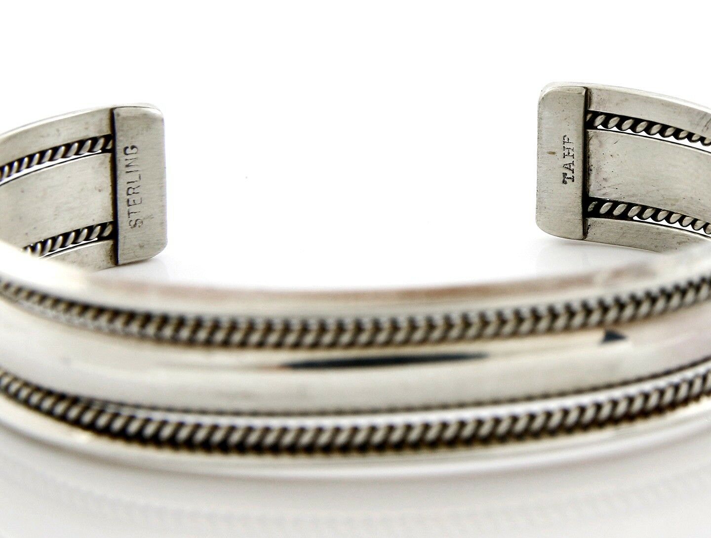 VTG Signed Navajo Indian Artist TAHE .925 Silver Cuff Bracelet