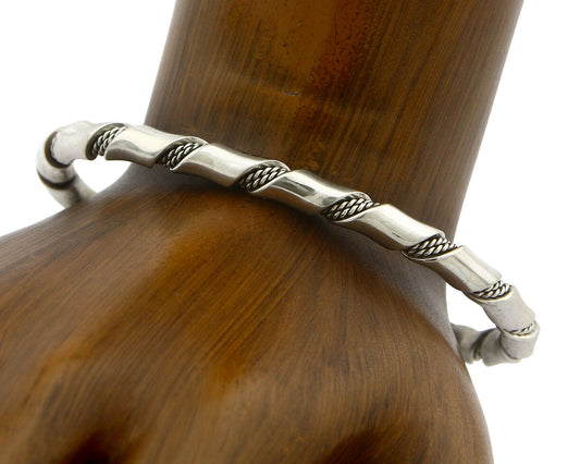 Navajo Bracelet .925 SOLID Silver Handmade Artist Tahe Circa Late 1980's