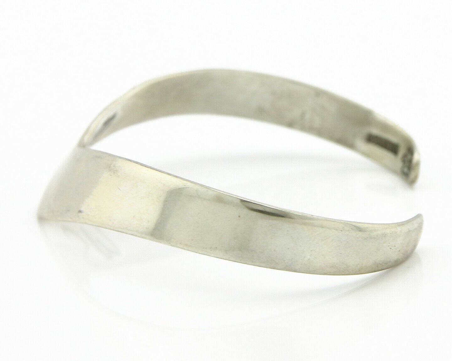 Navajo Handmade Bracelet .925 Silver Native Artist TAHE C.80's