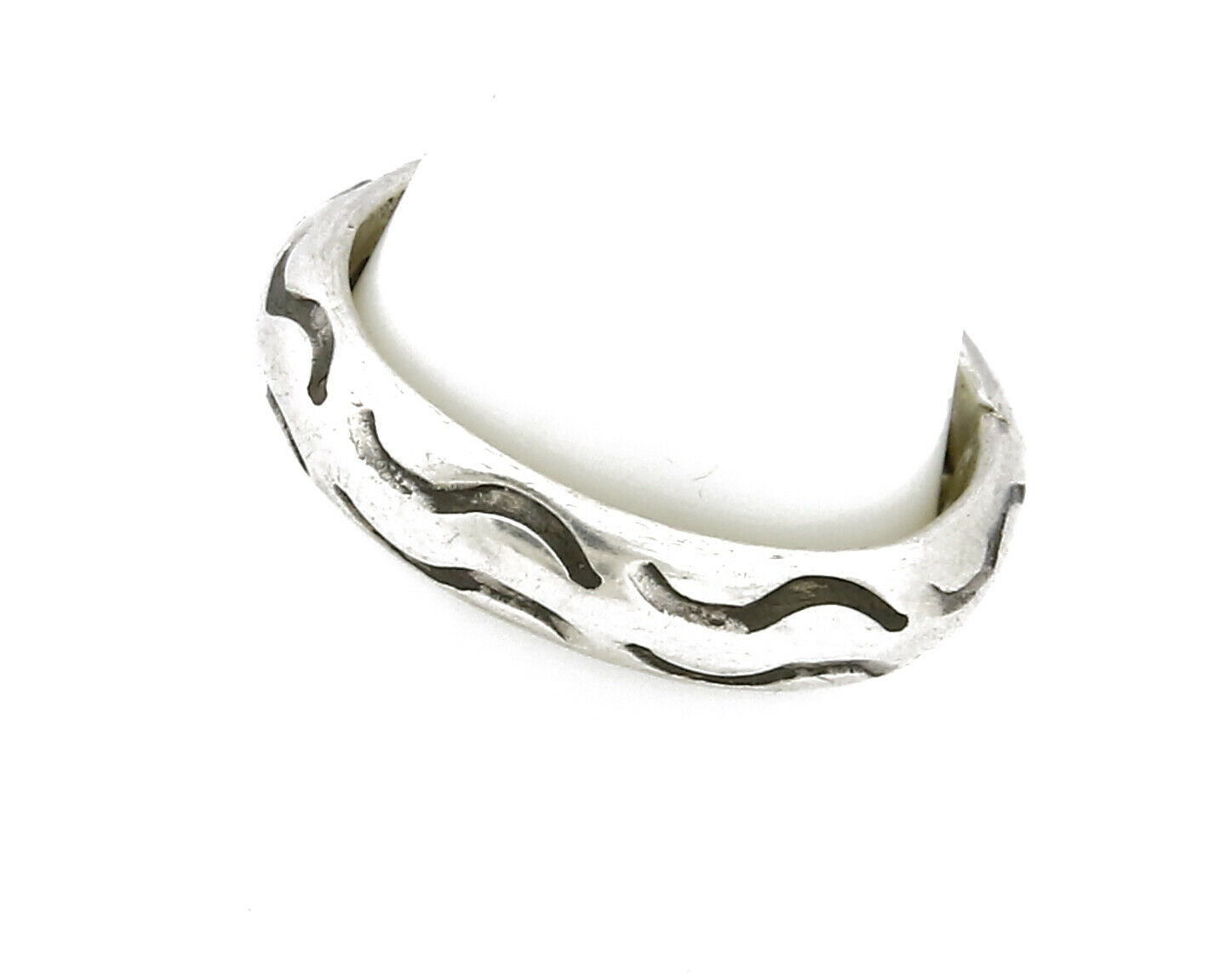 Women's Navajo Ring .925 SOLID Silver Hand Stamped Circa 1980's