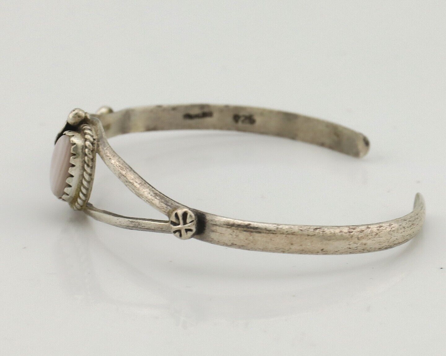 Women's Navajo Bracelet 925 Silver Natural Pink Mussel Native American C.80's