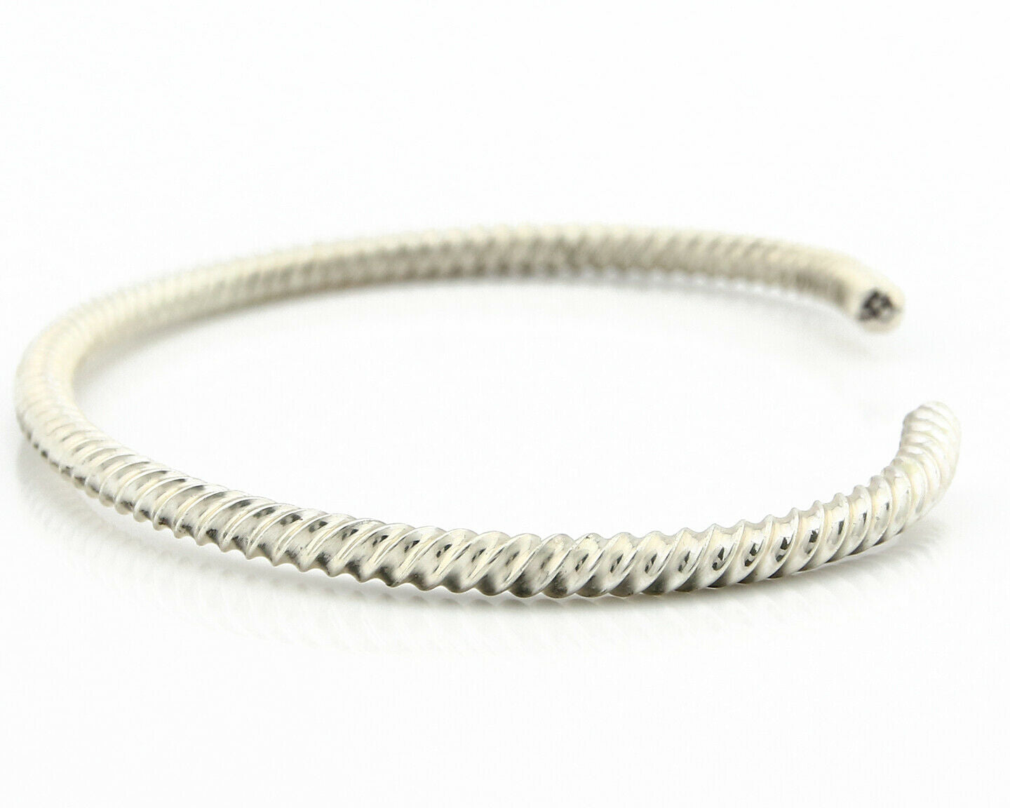 Navajo Handmade Bracelet .925 Silver Native Artist TAHE C.80's