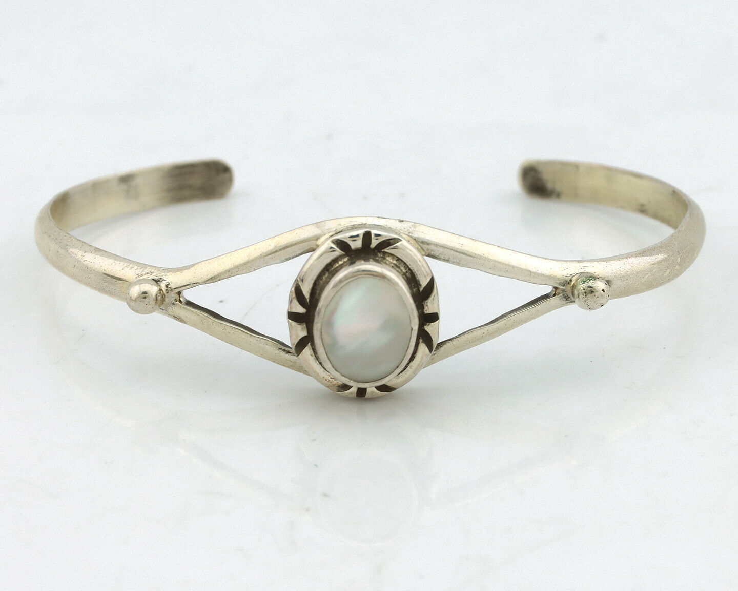 Navajo Bracelet .925 Silver White Sea Shell Native American Artist C.90's