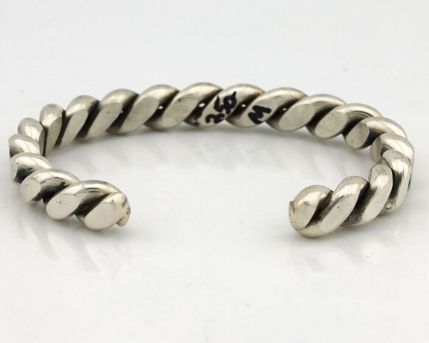 Navajo Handmade Bracelet .925 SOLID Silver Native American Artist Circa 1980's